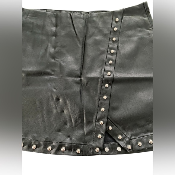 SA Sabrina Spellman Forever 21 Faux Leather Studded Skirt - Picture 8 of 16
